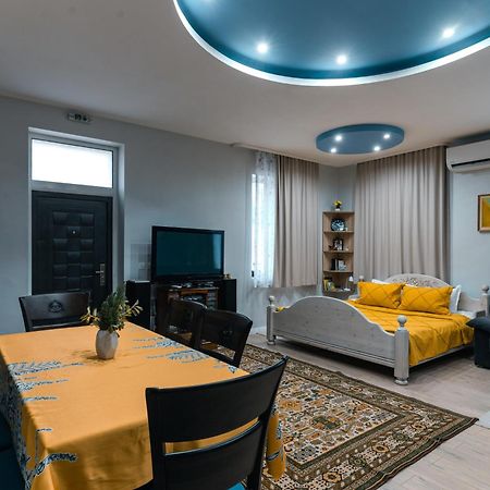 Luxury Studio Near Tsarevets Veliko Turnovo Bagian luar foto